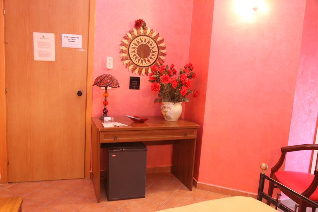 B&B Rinascente Paola Luaran gambar